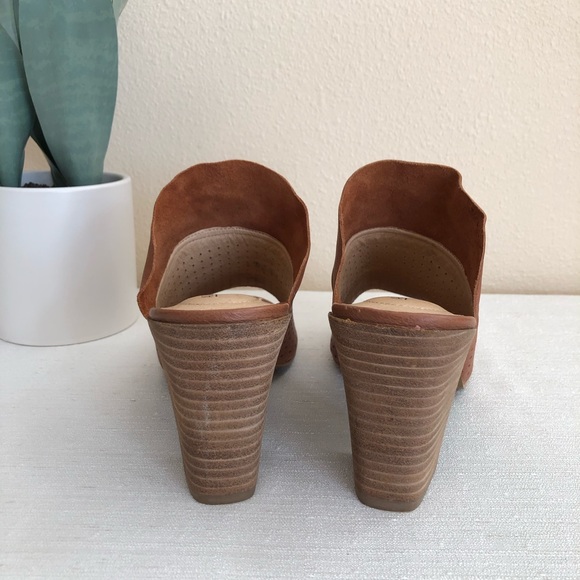 New Adam Tucker Mackey Cognac Laser Cut Leather Peep Toe Heeled Mules Woman’s 8M - Picture 9 of 13